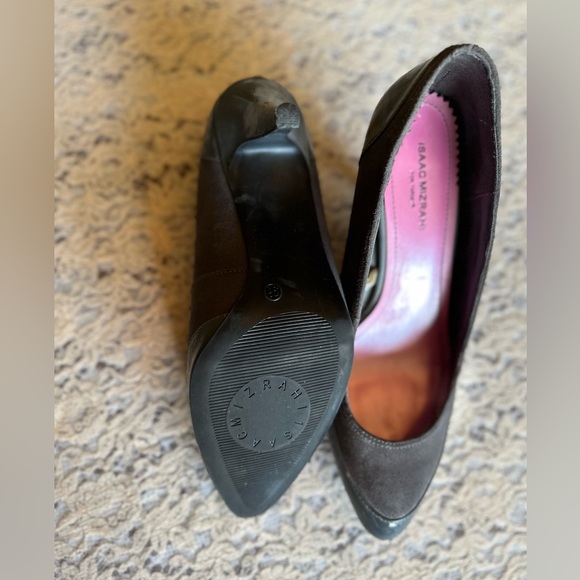 Isaac Mizrahi Gray Heels 9.5 - Picture 3 of 5